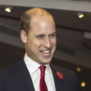 Le prince Wiliam, duc de Cambridge, patron de la Fédération de rugby galloise (WRU), arrive au match de rugby Pays de Galles contre l'Australie, au stade Principality de Cardiff le 11 novembre 2017 et rencontre des protagonistes du programme Coach Core soutenu par la fondation qu'il mène avec Kate et Harry.