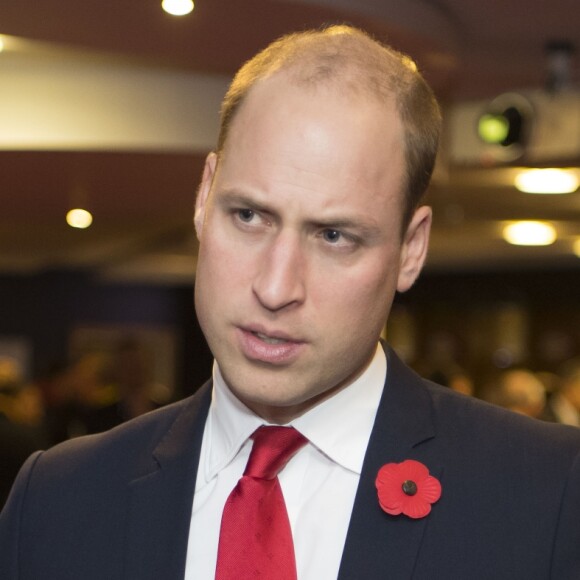 Le prince Wiliam, duc de Cambridge, patron de la Fédération de rugby galloise (WRU), arrive au match de rugby Pays de Galles contre l'Australie, au stade Principality de Cardiff le 11 novembre 2017 et rencontre des protagonistes du programme Coach Core soutenu par la fondation qu'il mène avec Kate et Harry.