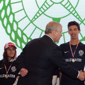 Le prince Albert de Monaco et le prince Andrew, Duc d'York, parrains de la branche monégasque de l'association britannique Outward Bond, étaient réunis le 8 novembre 2017 au port Hercule en principauté pour la première édition de la régate d'aviron The Princes' Cup. © Bruno Bebert / Bestimage