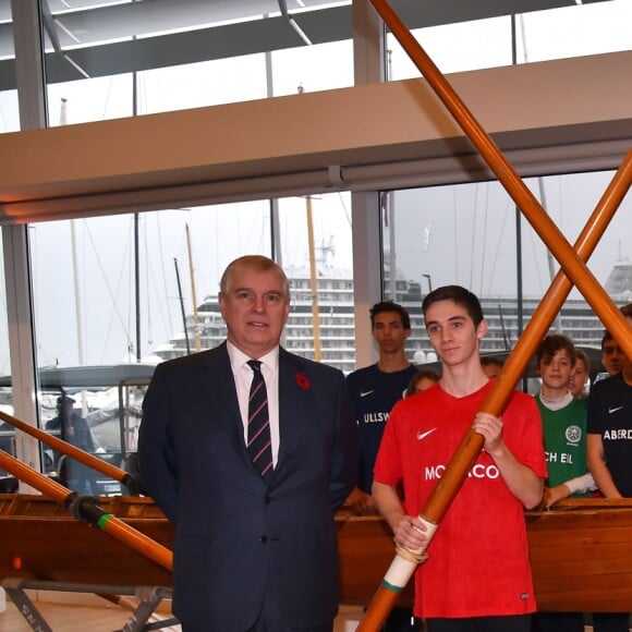 Le prince Albert de Monaco et le prince Andrew, Duc d'York, parrains de la branche monégasque de l'association britannique Outward Bond, étaient réunis le 8 novembre 2017 au port Hercule en principauté pour la première édition de la régate d'aviron The Princes' Cup. © Bruno Bebert / Bestimage