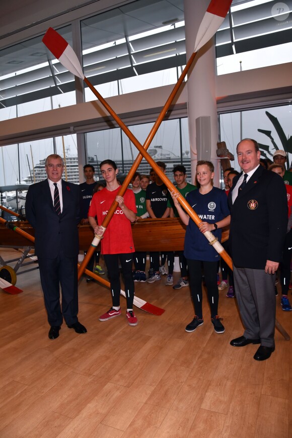 Le prince Albert de Monaco et le prince Andrew, Duc d'York, parrains de la branche monégasque de l'association britannique Outward Bond, étaient réunis le 8 novembre 2017 au port Hercule en principauté pour la première édition de la régate d'aviron The Princes' Cup. © Bruno Bebert / Bestimage