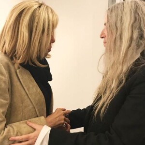 Brigitte Macron a rencontré Patti Smith lors de Paris photo, le 10 novembre 2017.