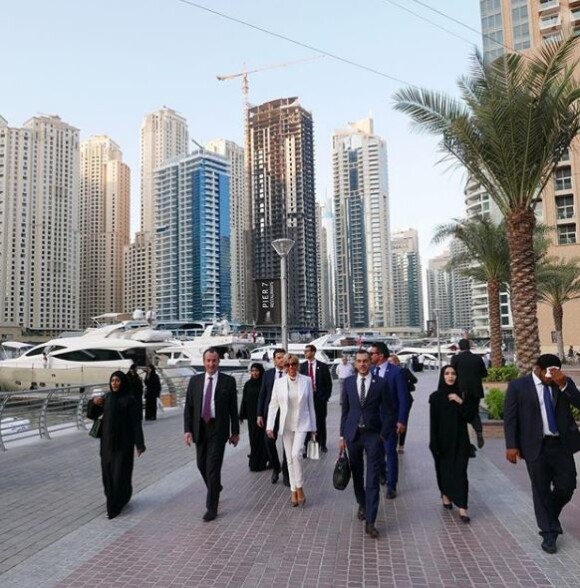 Brigitte Macron lors de sa visite à Abu Dhabi. Instagram, novembre 2017.