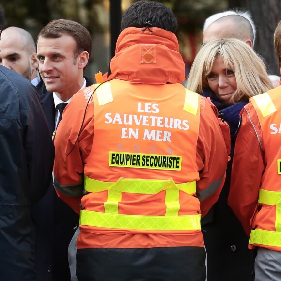 Le Président de la République, Emmanuel Macron et Brigitte Macron lors de la commémoration du second anniversaire des attentats du 13 novembre 2015 au Bataclan à Paris le 13 novembre 2017. © Stéphane Lemouton / Bestimage