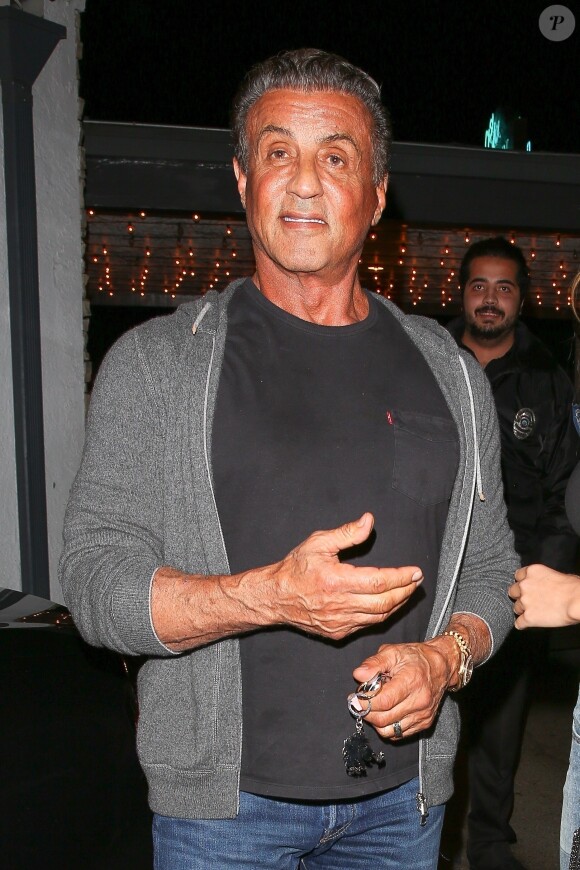 Exclusif - Sylvester Stallone est allé dîner en famille au Casa Vega avec ses filles et sa femme Jennifer Flavin à Sherman Oaks le 7 octobre 2017.
