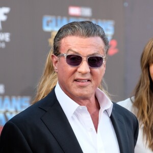 Sylvester Stallone avec sa femme Jennifer Flavin et ses filles Sistine Rose, Sophia Rose et Scarlet Rose Stallone à la première de 'Guardians of the Galaxy Vol. 2' au théâtre Dolby à Hollywood, le 19 avril 2017 © Chris Delmas/Bestimage