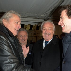 Semi-exclusif - Alain Delon, Marcel Campion et l'avocat des forains, Maître Jérémie Assous - Célébrités lors de l'inauguration de la grande roue de Paris, France, le 17 novembre 2017. © Coadic Guirec/Bestimage