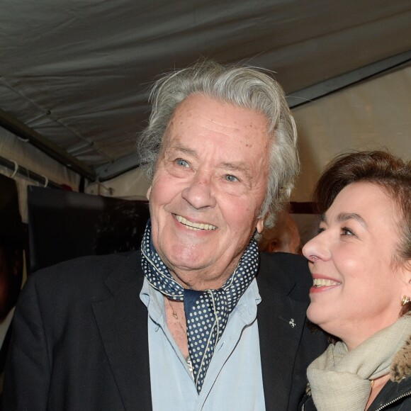 Semi-exclusif - Alain Delon et Carole Amiel - Célébrités lors de l'inauguration de la grande roue de Paris, France, le 17 novembre 2017. © Coadic Guirec/Bestimage