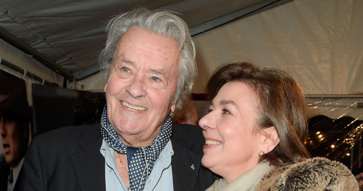 Semi-exclusif - Alain Delon et Carole Amiel - Célébrités lors de l
