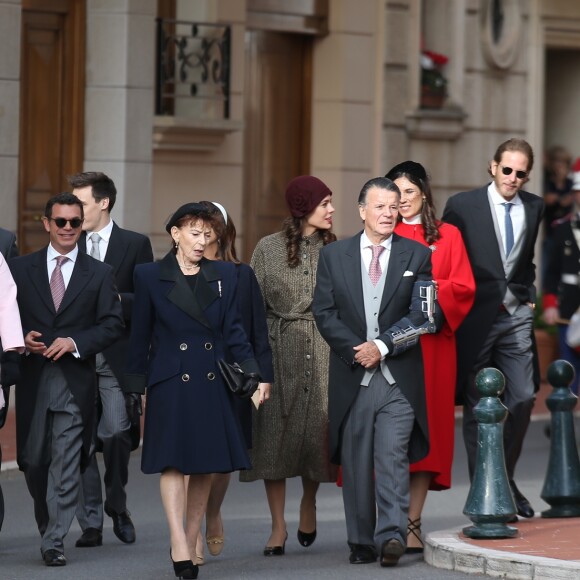 Louis Ducruet, Camille Gottlieb, Charlotte Casiraghi, Tatiana Santo Domingo et son mari Andrea Casiraghi - La famille princière de Monaco arrive à la cathédrale lors de la fête nationale monégasque, à Monaco, le 19 novembre 2017. © Dominique Jacovides/Bestimage