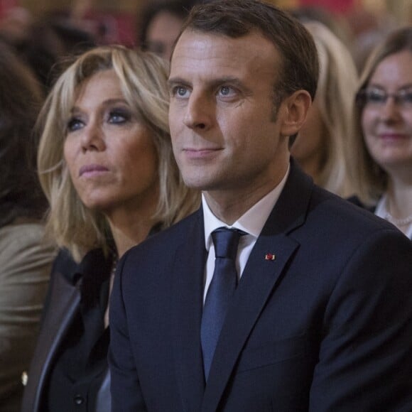 Le président Emmanuel Macron reçoit des personnalités à l'Elysée à l'occasion de la Journée internationale pour l'élimination des violences faites aux femmes à Paris le 25 novembre 2017. © Zihnioglu Kamil / Pool / Bestimage