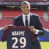 Kylian Mbappé lors de sa présentation officielle au PSG (Paris-Saint-Germain) au Parc des Princes à Paris, le 6 septembre 2017. © Pierre Perusseau/Bestimage