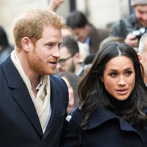 Le prince Harry et Meghan Markle arrivent au centre d'art contemporain de Nottingham  pour la journée mondiale de la lutte contre le sida du Terrence Higgins Trust, le 1er decembre 2017. Leur premier engagement officiel en couple après l'annonce de leurs fiançailles.