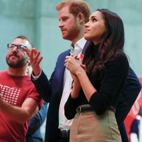 Meghan Markle accompagnait son fiancé le prince Harry en engagement officiel à Nottingham le 1er décembre 2017 pour la première fois suite à l'annonce de leurs fiançailles.
