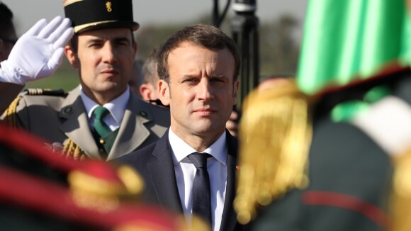 Emmanuel Macron en Algérie : "Johnny Hallyday fait partie des héros français"