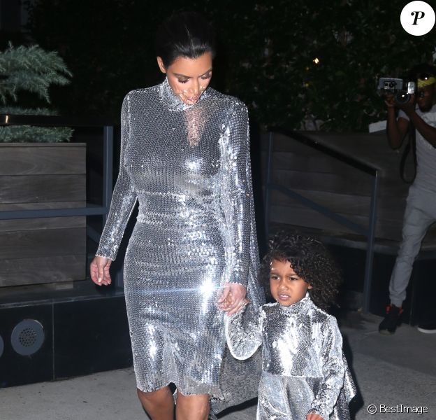 Kim Kardashian et sa fille North West à New York, le 5 septembre 2016.