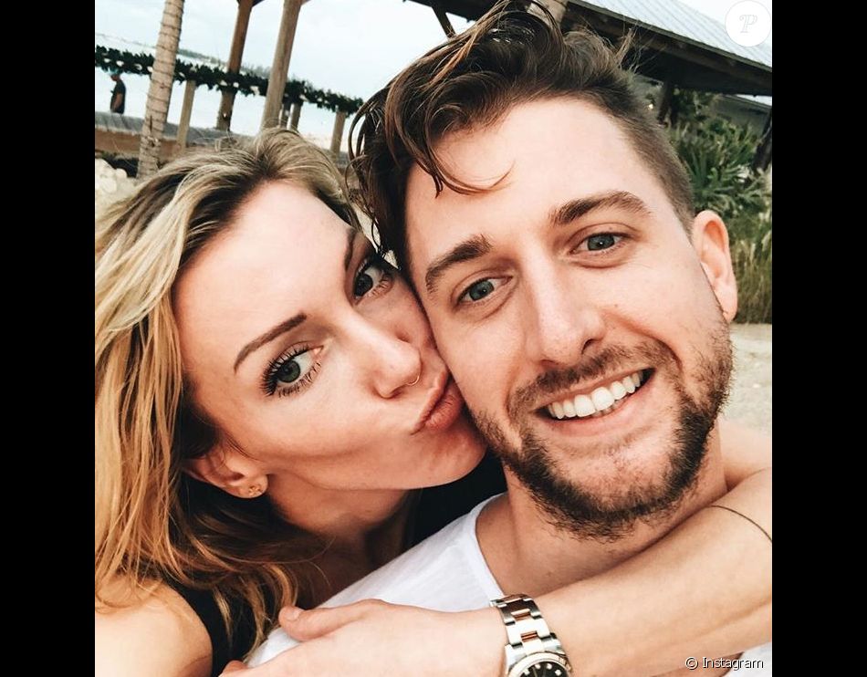 Katie Cassidy Et Son Fiancé Matthew Rodgers Sur Une Photo Publiée Sur Instagram Le 30 Novembre 4368