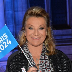 Exclusif - Sheila - Concert "Paris, À nous les Jeux!" pour fêter l'attribution des Jeux Olympiques et Paralympiques d'été 2024 sur la place de l'hôtel de ville de Paris, France, le 15 septembre 2017. © Veeren/Bestimage