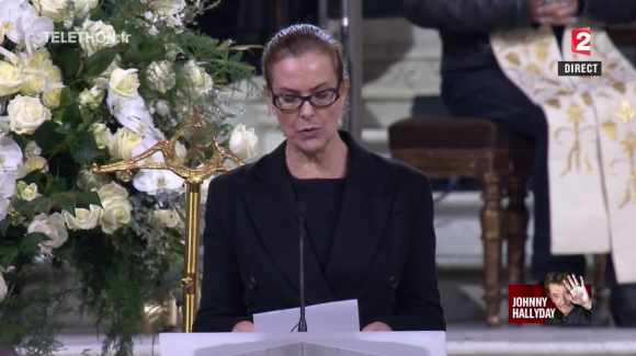 Carole Bouquet aux obsèques de Johnny Hallyday à Paris. Le 9 décembre 2017.