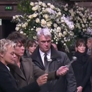 Muriel Robin et Anne Le Nen aux obsèques de Johnny Hallyday à Paris. Le 9 décembre 2017.