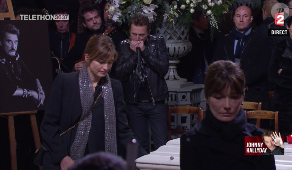 Julie Gayet aux obsèques de Johnny Hallyday à Paris. Le 9 décembre 2017.