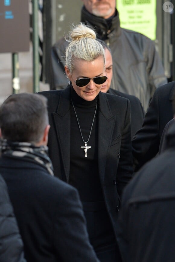 Laeticia Hallyday - Sortie de l'église de la Madeleine après les obsèques de Johnny Hallyday à Paris le 9 décembre 2017. © Veeren / Bestimage