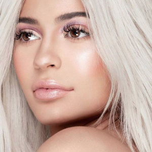 Kylie Jenner sur une photo publiée sur Instagram le 17 novembre 2017. Promotion de sa marque Kylie Cosmetics.
