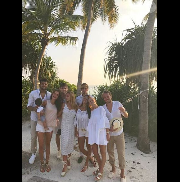 Jo-Wilfried Tsonga, sa compagne Noura El Shwekh et leur fils Sugar ont passé plusieurs jours aux Maldives après que l'équipe de France a remporté la Coupe Davis. 