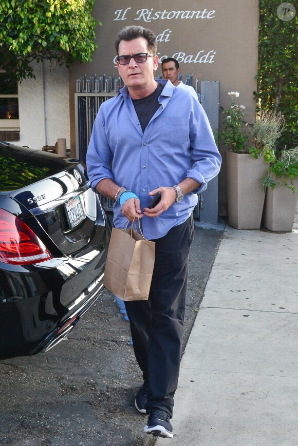 Charlie Sheen est allé déjeuner au restaurant Giorgio Baldi à Santa Monica, le 1er juin 2017