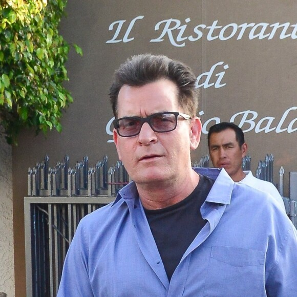 Charlie Sheen est allé déjeuner au restaurant Giorgio Baldi à Santa Monica, le 1er juin 2017