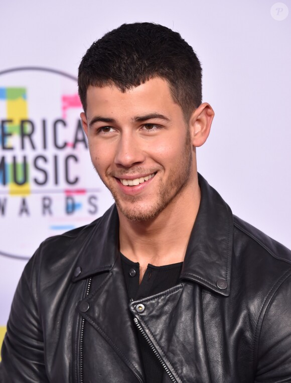 Nick Jonas à la soirée American Music awards 2017 au théâtre Microsoft à Los Angeles, le 19 novembre 2017