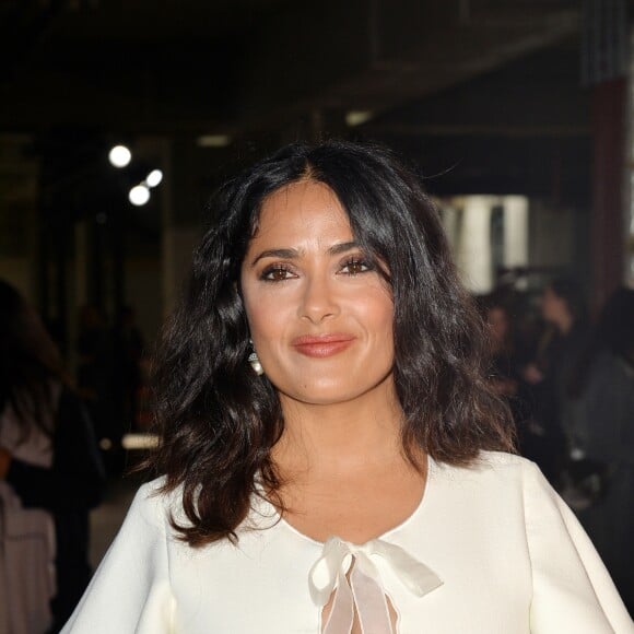 Salma Hayek - People au défilé de mode printemps-été 2018 "Giambattista Valli" à Paris. Le 2 octobre 2017 © CVS-Veeren / Bestimage