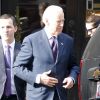L'ancien vice président des Etats-Unis Joe Biden quitte le restaurant Nello sur Madison avenue à New York le 8 février 2017.