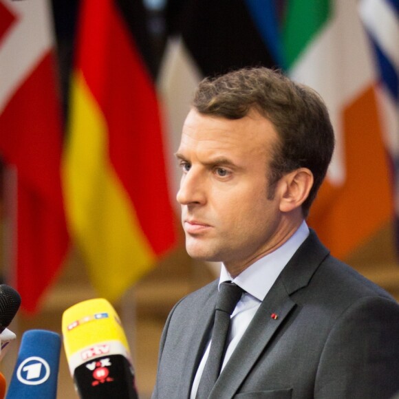 Le président Emmanuel Macron lors de la photo de famille des chefs d'état et de gouvernement de l'Union Européenne à Bruxelles le 14 décembre 2017.