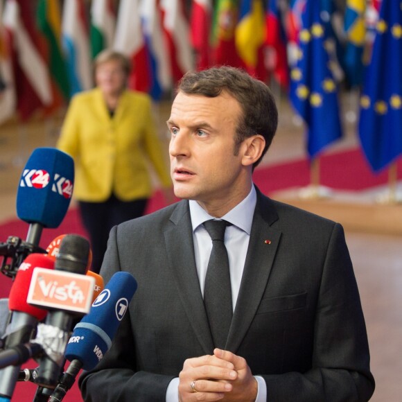 Le président Emmanuel Macron lors de la photo de famille des chefs d'état et de gouvernement de l'Union Européenne à Bruxelles le 14 décembre 2017.