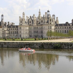 Le chateau de Chambord, édifice de style Renaissance inscrit au patrimoine mondial de l'UNESCO, est classé au titre des Monuments Historiques. C'est ici que le président Emmanuel Macron a décidé de célébrer ses 40 ans avec son épouse Brigitte et leur famille au cours du week-end du 16 décembre avec quelques jours d'avance (il est né le 21 décembre).