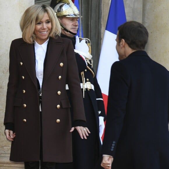 Brigitte Macron (Trogneux) et Emmanuel Macron - Les chefs de la délégation et les principaux partenaires du "One Planet Summit" reçus au palais de l'Elysée par le président de la République française à Paris. Le 12 décembre 2017 © Pierre Perusseau / Bestimage