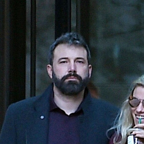 Ben Affleck et sa compagne Lindsay Shookus sont allés boire un café à New York le 17 novembre 2017.
