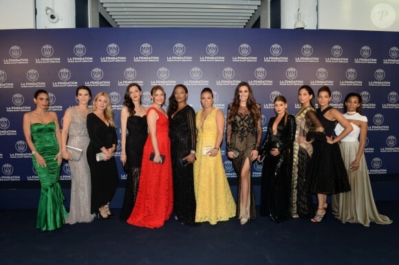 Exclusif - Chiara Picone (compagne de J. Pastore), Francisca Motta (femme de T. Motta), Jorgelina Cardoso (femme de A.Di María), Rossana Lima (femme de P. Kluivert), Laura Zazzara (compagne de M. Verratti), Madalena Neves (compagne de G. Guedes), Wa (femme de Z. Camara), Isabele da Silva (femme de T. Silva), Carol Cabrino (compagne de Marquinhos), Marrion Areola (compagne de A. Areola), Isabelle Malice (compagne de B.Matuidi), Deborah Panzokou (compagne de T. Meunier), Célia Jaunat (ompagne de Grzegorz Krychowiak) - Dîner de gala au profit de la Fondation PSG au Parc des Princes à Paris le 16 mai 2017. © Rachid Bellak/Bestimage