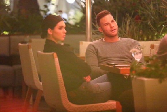 Exclusif - Kendall Jenner et son compagnon Blake Griffin à Beverly Hills, le 11 octobre 2017.