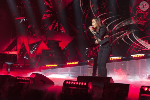 Exclusif - Amel Bent - Enregistrement de l'émission "Johnny, toute la musique qu'ils aiment" à la Seine Musicale, le 13 décembre 2017. L'émission sera diffusée le samedi 6 janvier sur TF1 © Perusseau-Veeren / Bestimage