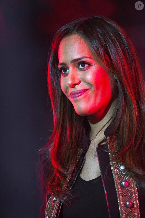 Exclusif - Amel Bent - Enregistrement de l'émission "Johnny, toute la musique qu'ils aiment" à la Seine Musicale, le 13 décembre 2017. L'émission sera diffusée le samedi 6 janvier sur TF1 © Perusseau-Veeren / Bestimage
