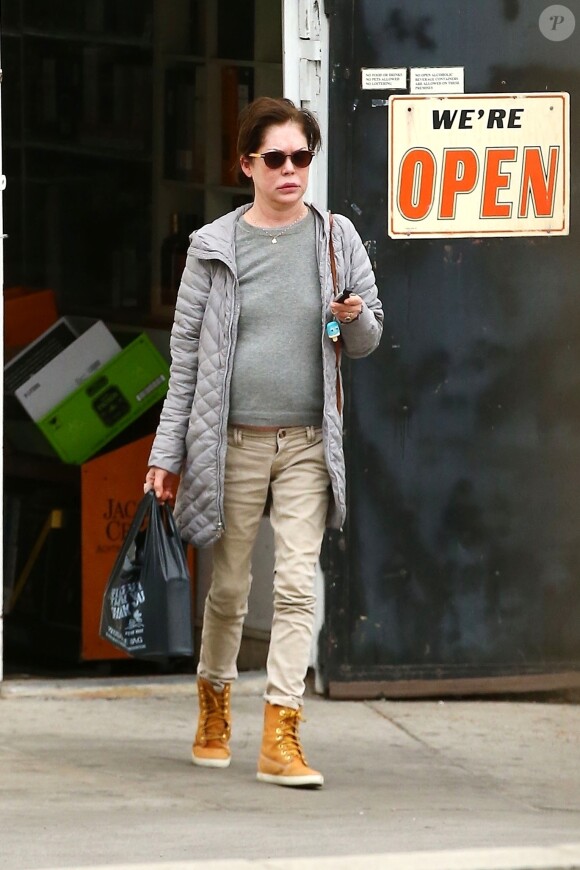 Exclusif - Lara Flynn Boyle fait un arrêt dans un magasin d'alcool à Los Angeles, le 3 janvier 2018.