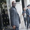 Michael Jordan quitte son hôtel à Paris, où il séjournera  à l'occasion des 30 ans de sa marque, le 12 juin 2015.