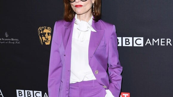 Isabelle Huppert : Superstar disco face à une élégante Emma Watson