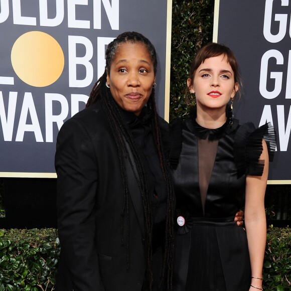 Emma Watson et Marai Larasi lors des Golden Globes Awards à Los Angeles, le 7 janvier 2018.