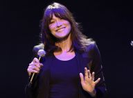 Carla Bruni : Sublime sur scène devant Nicolas Sarkozy et Pedro Almodovar