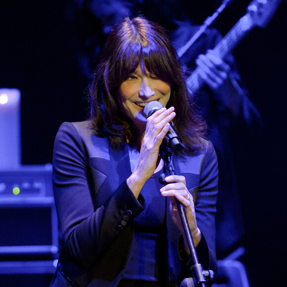 Carla Bruni en concert au Teatro Nuevo Apolo de Madrid le 10 janvier 2018.