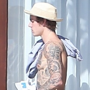 Exclusif - Justin Bieber se relaxe pendant ses vacances à Cabo San Lucas (Los Cabos) (Los Cabos), Mexique, le 1er janvier 2018.