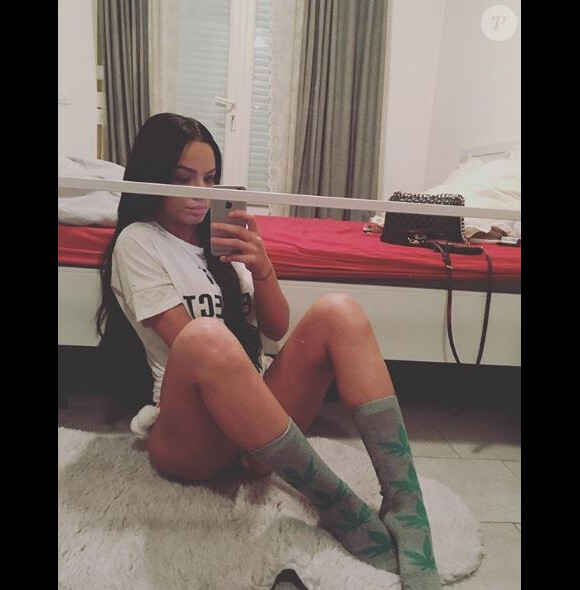 Angelina Gomes sexy sur Instagram, décembre 2017